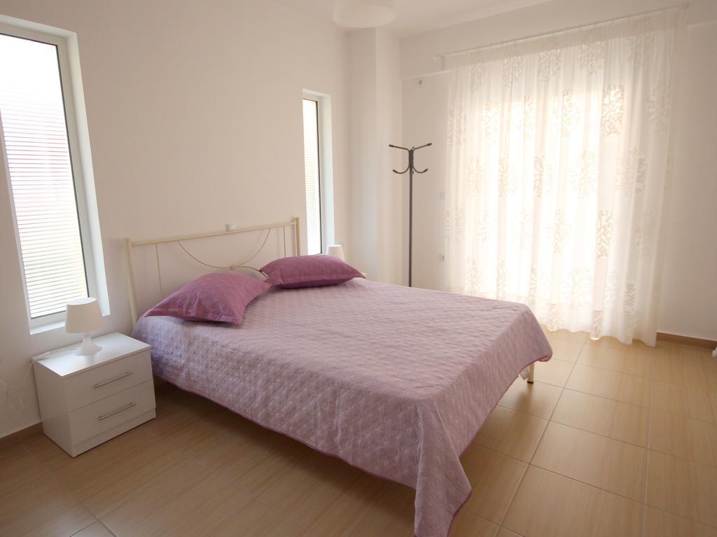 Nefeli Apartments Sarandë Exterior foto